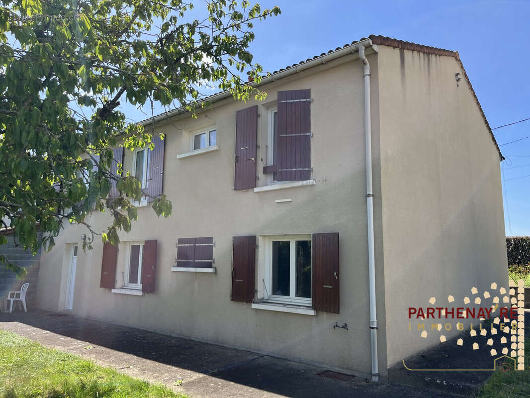 Maison 94 m² à Saint-Maixent-L'ecole  - photo 5