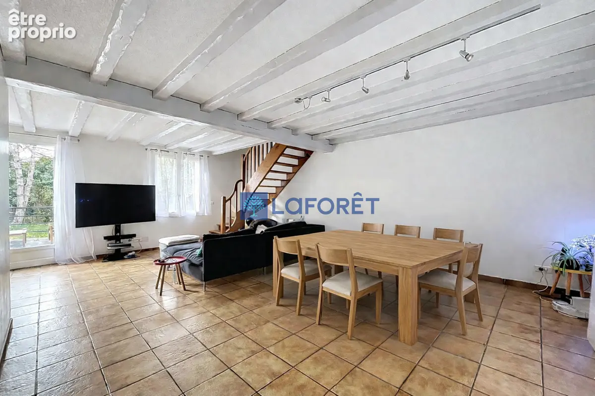 Maison 7 pièces 5 chambres avec sous sol total - Saintry Sur Seine - photo 3