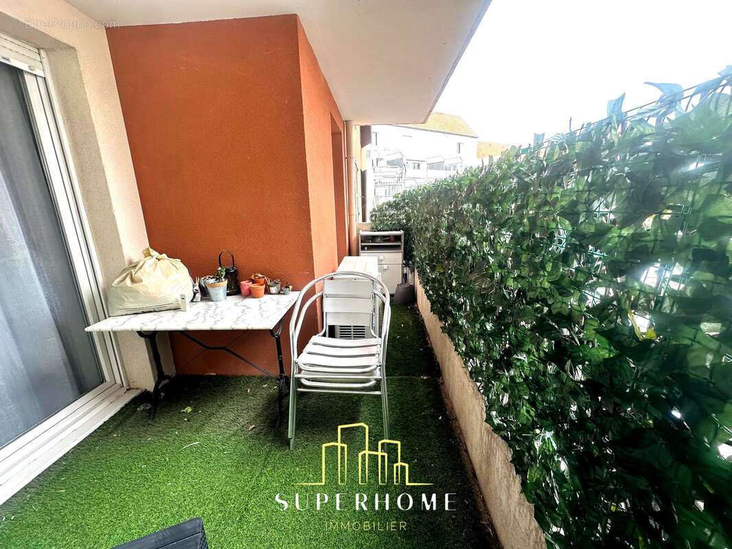 Appartement à MARSEILLE-8E