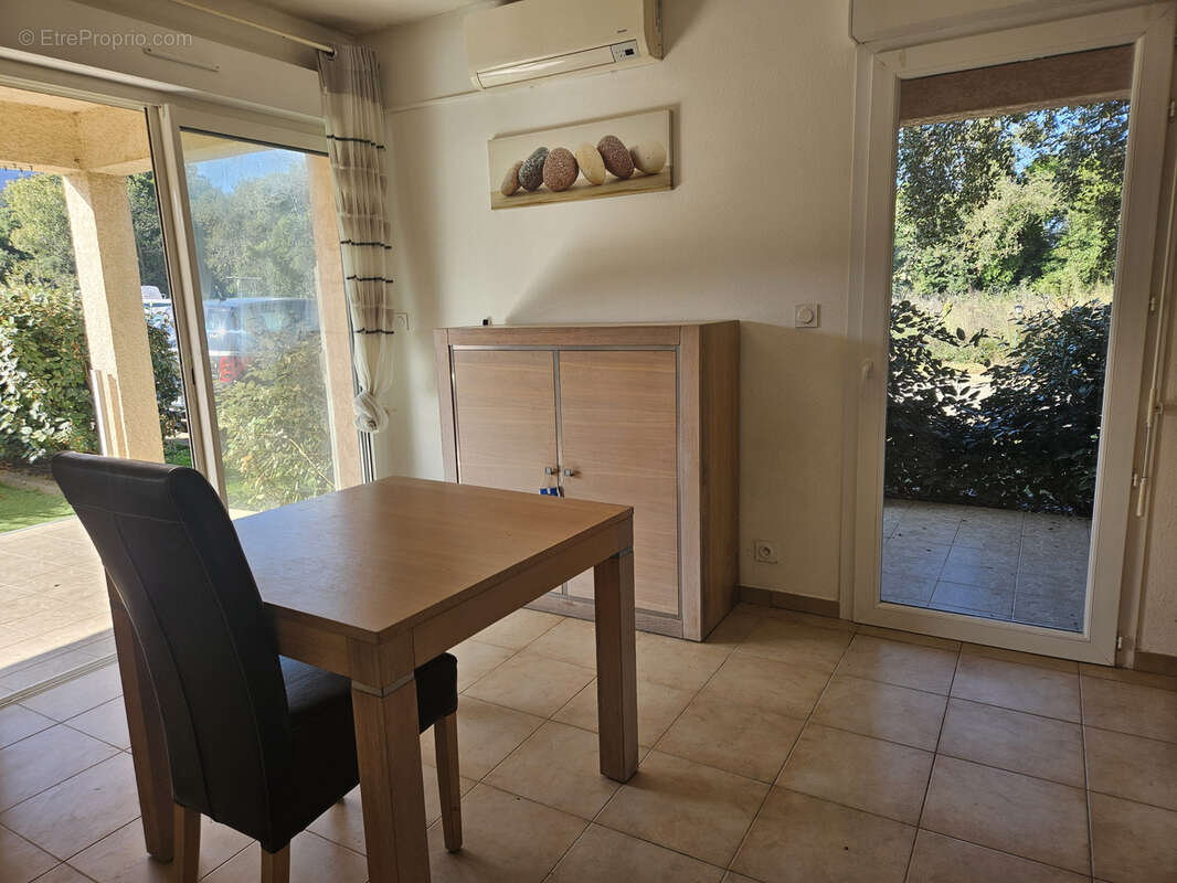 Appartement à SANTA-MARIA-POGGIO