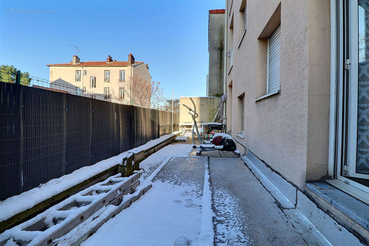 Appartement à LA COURNEUVE