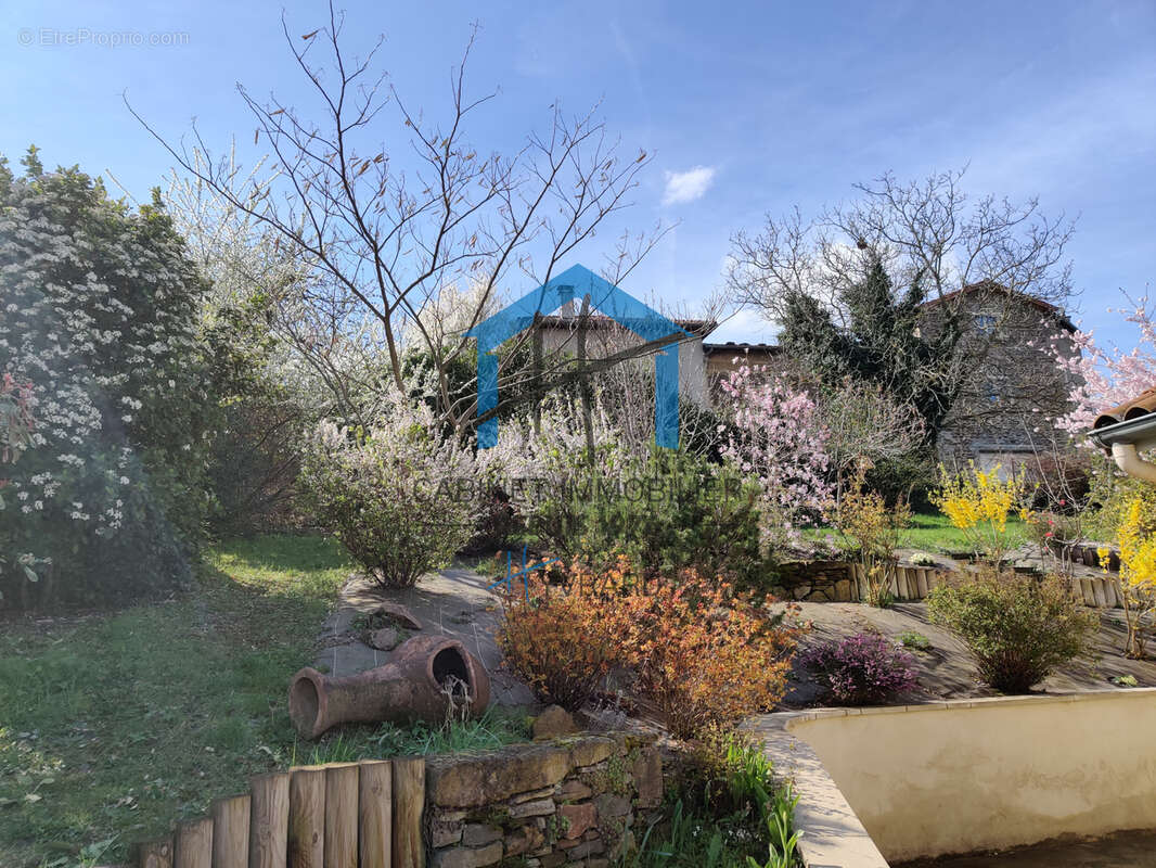 Maison à CHAGNON