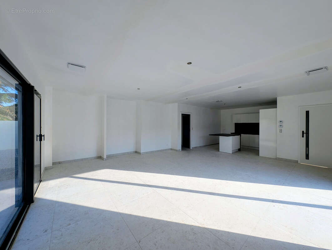 Maison à TOUROUZELLE