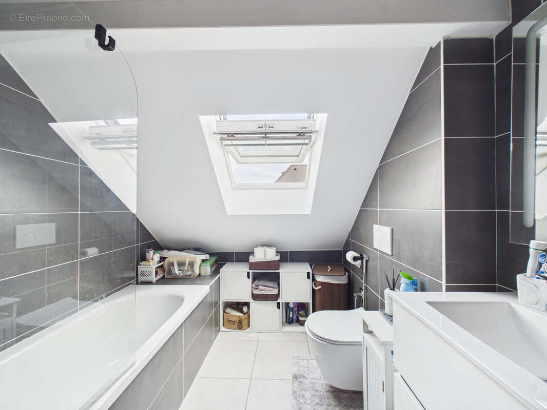 Appartement à LA MOTTE-SERVOLEX