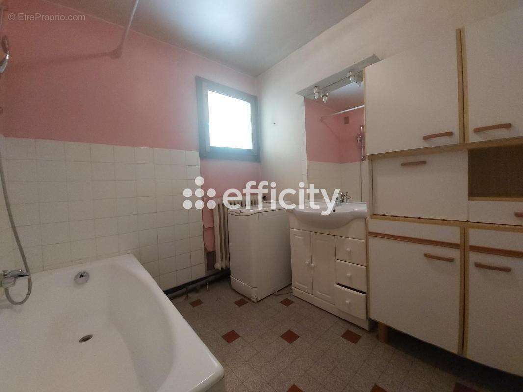 Appartement à MARIGNIER