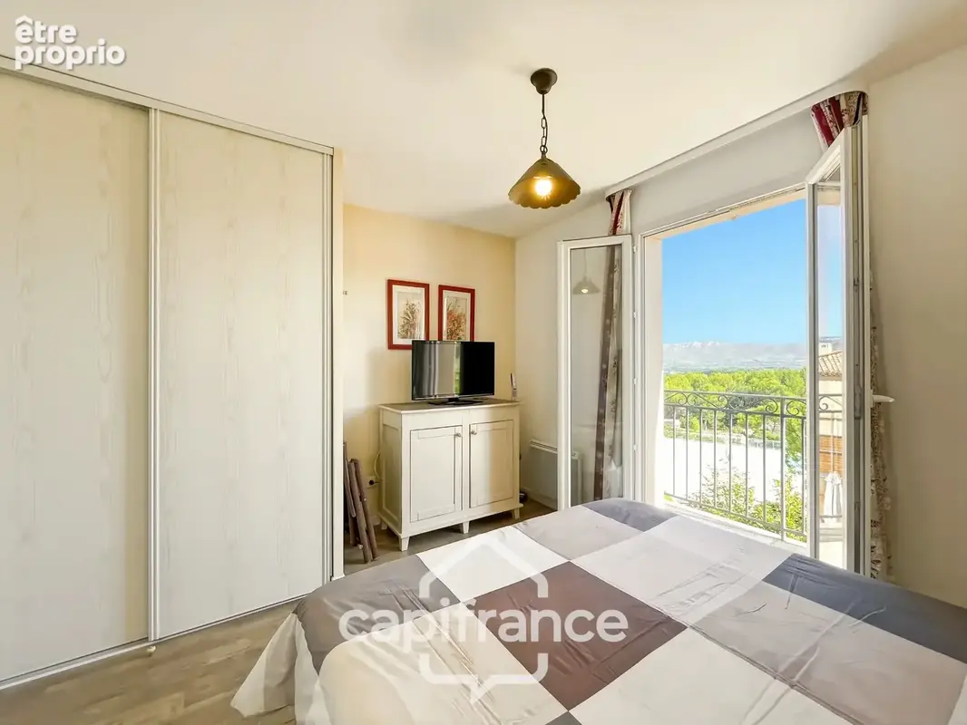 DOMAINE DE PONT ROYAL, maison  de 45 m2 avec vue dégagée , élevée d'un étage, 2 chambres, mitoyenne d'un seul côté, piscine priv - photo 17