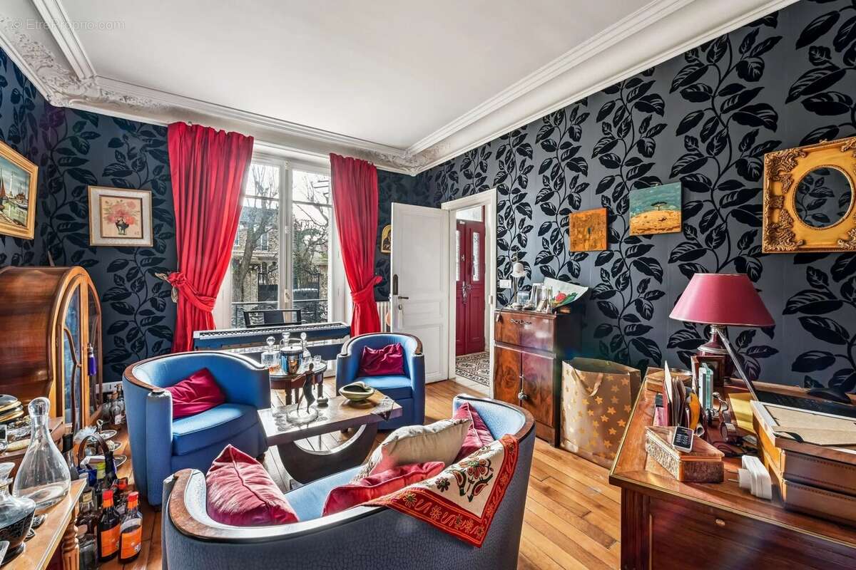 Maison à SAINT-MAUR-DES-FOSSES