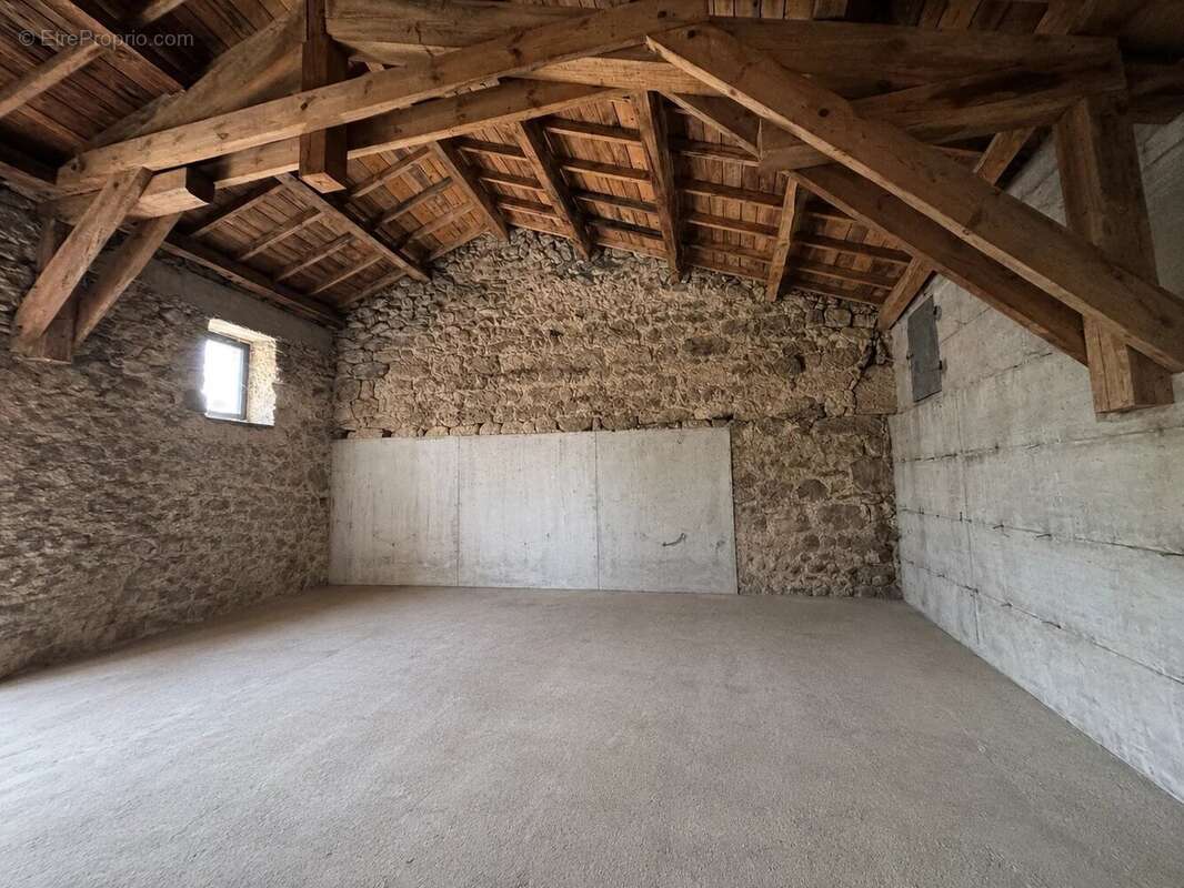 Exclusivité - plateau à aménager avec extérieur - photo 2