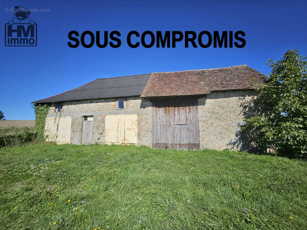 n°2 - Commerce à RILHAC-LASTOURS