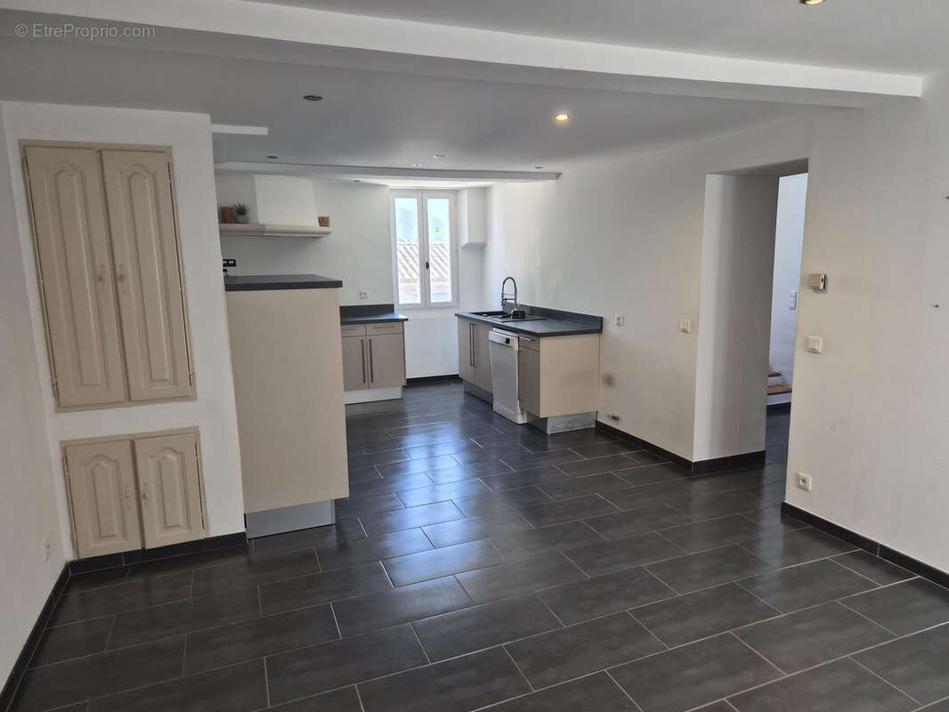 Maison à PLAN-DE-LA-TOUR