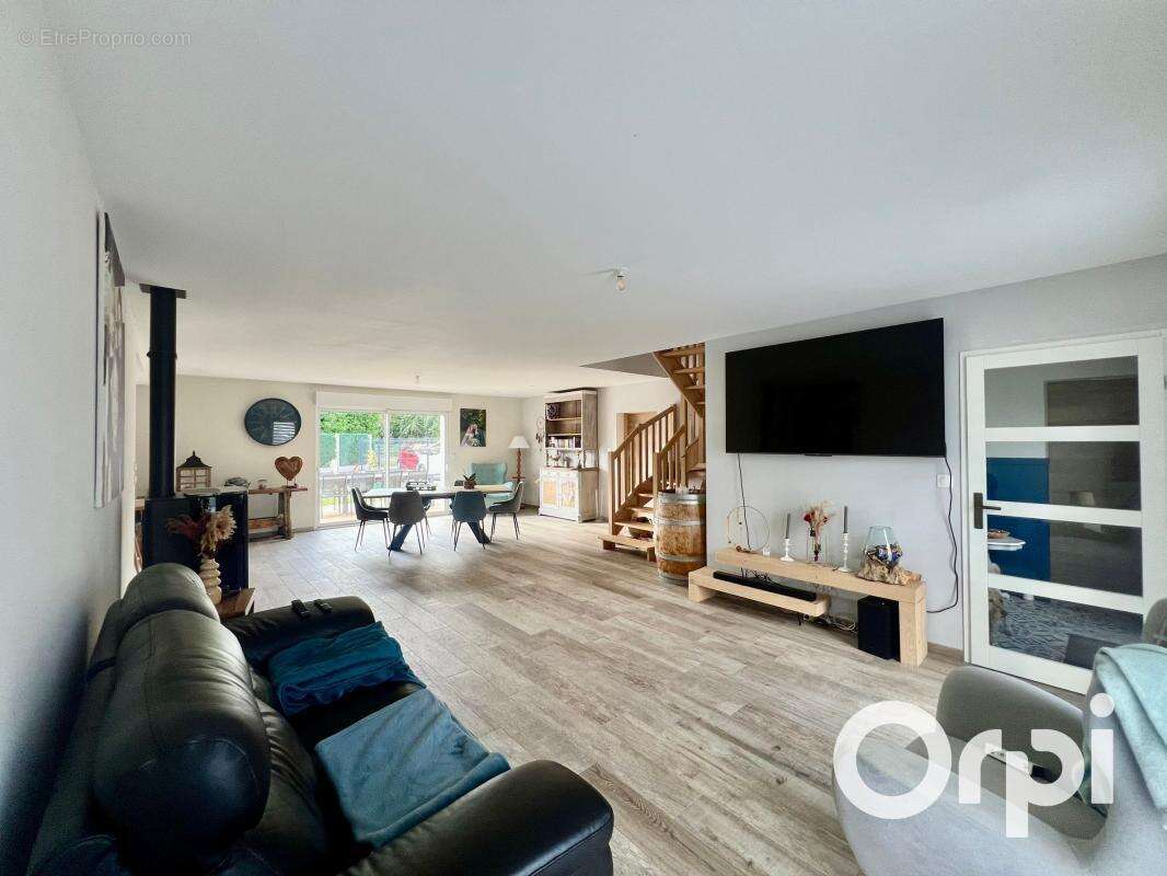 Maison à LANDRETHUN-LES-ARDRES