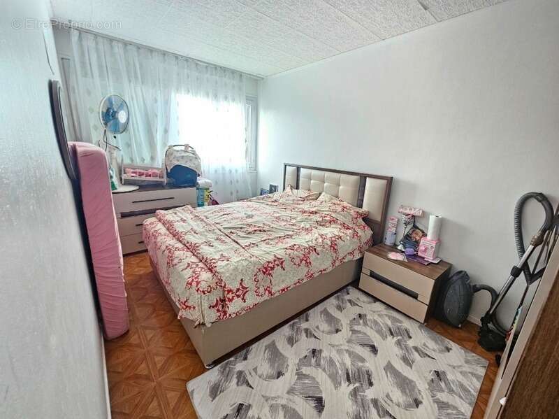 Appartement à RIS-ORANGIS