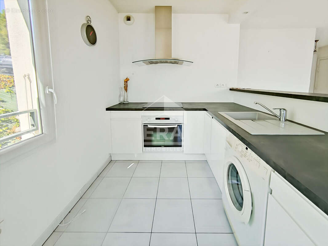 Appartement à SEPTEMES-LES-VALLONS