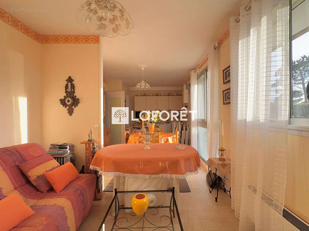 Appartement à COURSEULLES-SUR-MER