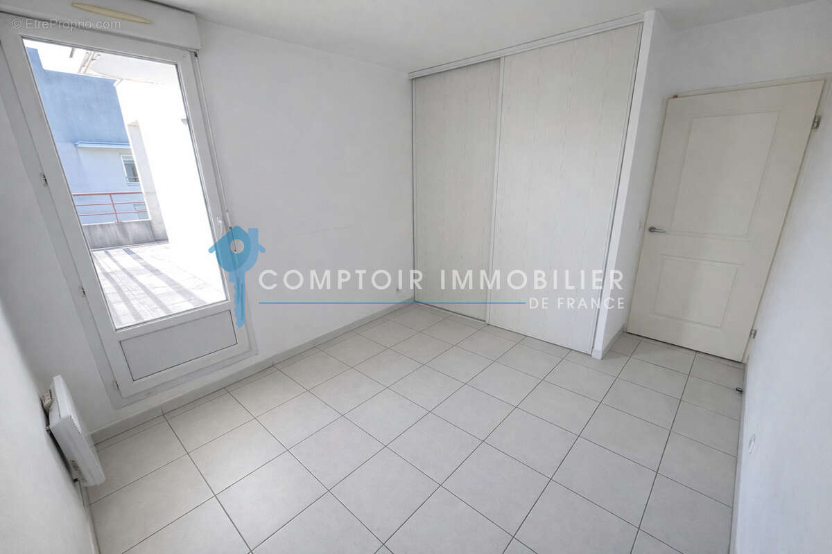 Montpellier (MALBOSC)  Apt T3 lumineux de 76 m2 avec 1 Garage et 1 parking extérieur - photo 9