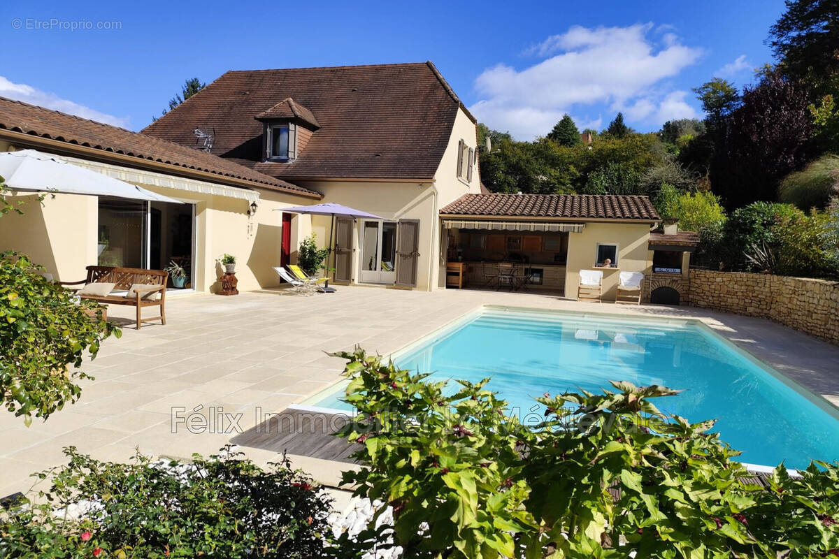 Maison à SARLAT-LA-CANEDA