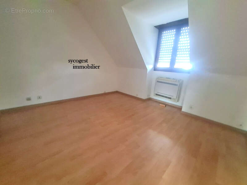 Maison Montfermeil 5 pièce(s) 85 m2 - photo 13