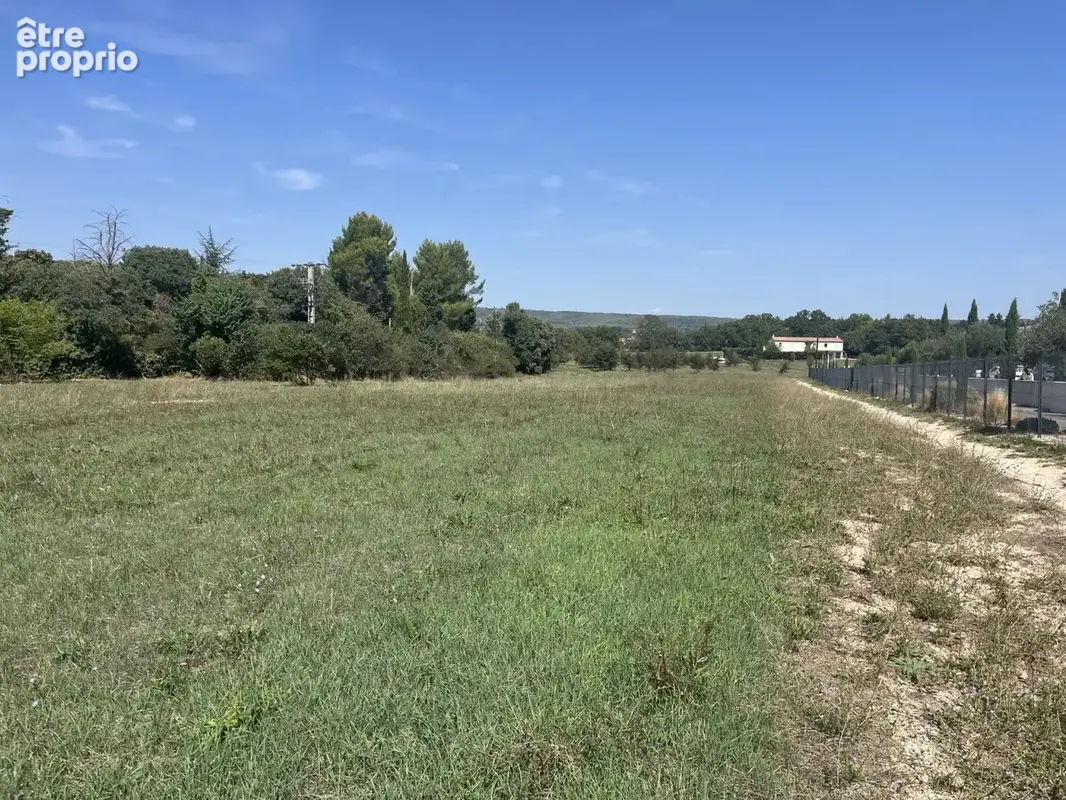 Terrain à bâtir de 650 m² à AIX-EN-PROVENCE (13) - photo 3