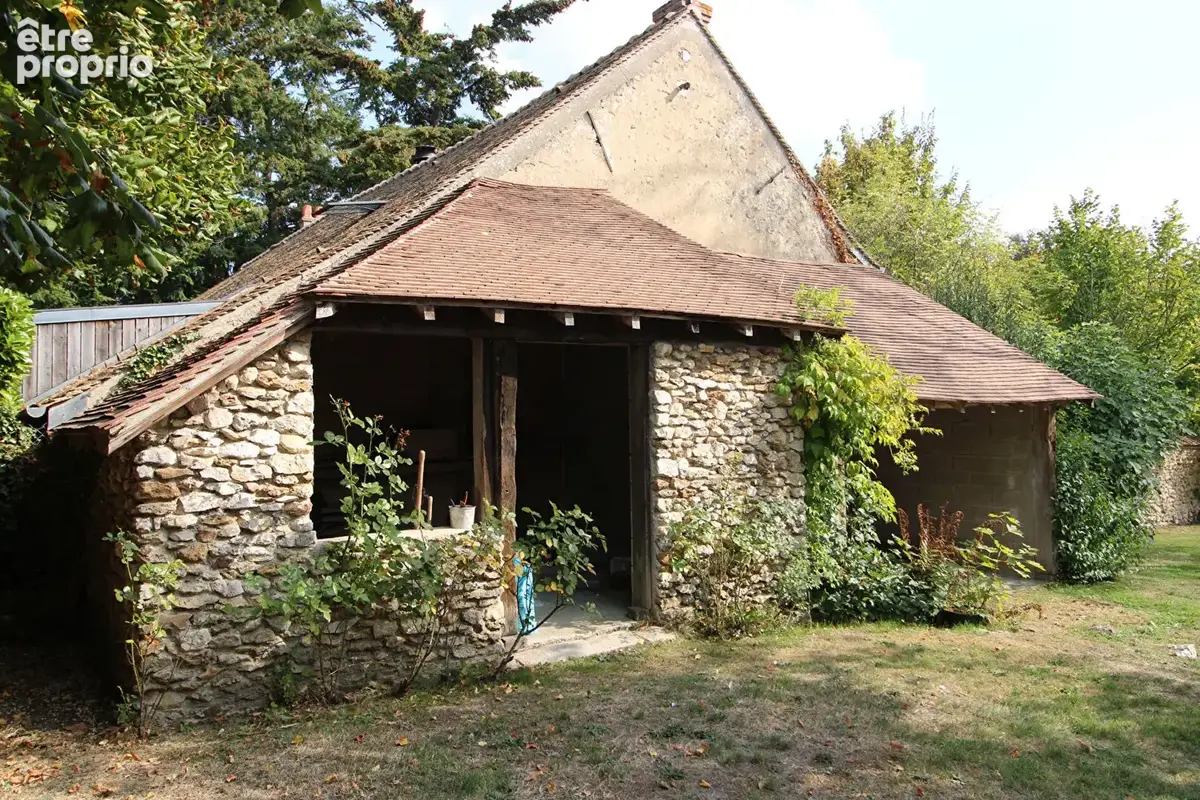 Maison de + 210 m2 avec dépendances (2nde maison) sur terrain de +/- 2500 m2 - photo 18
