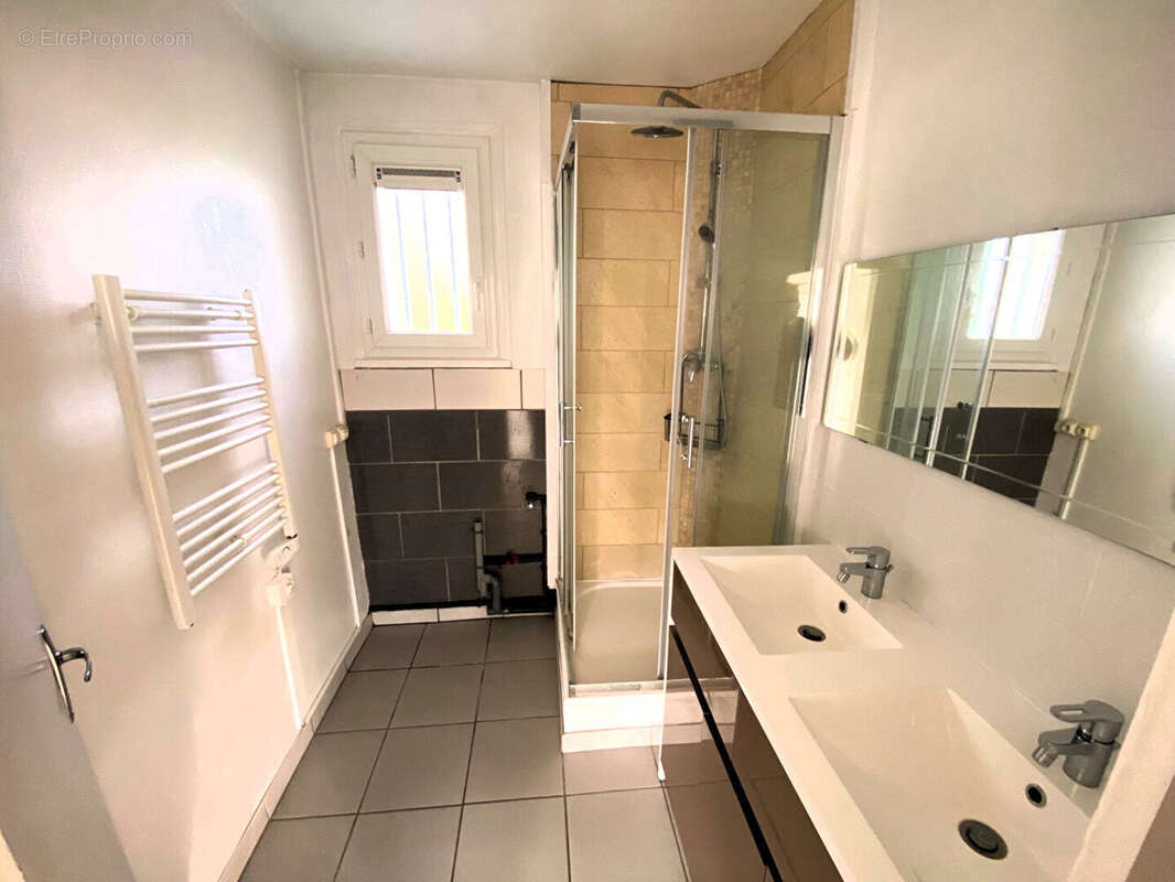 Maison à COURVILLE-SUR-EURE