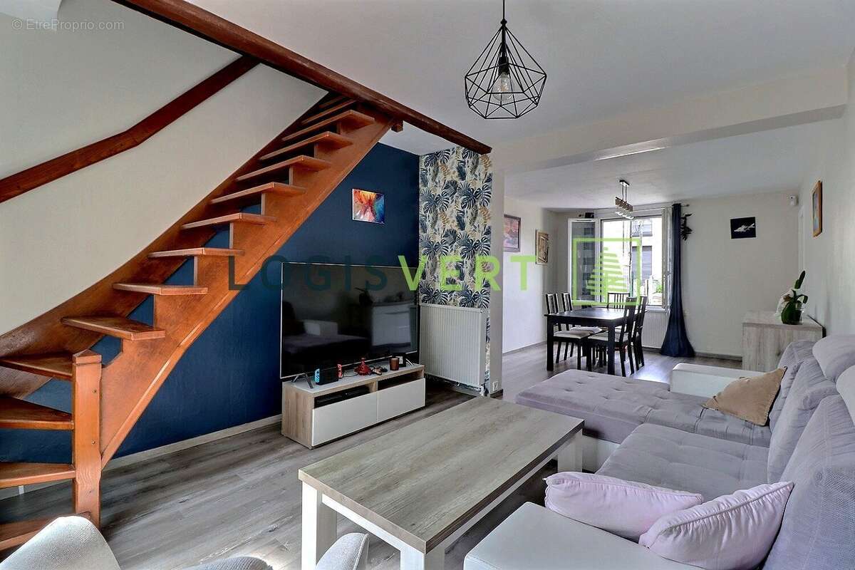 Maison à BURES-SUR-YVETTE