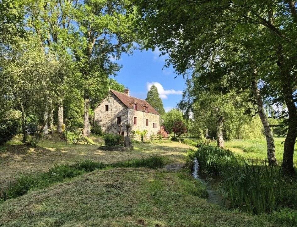 Maison à CARROUGES