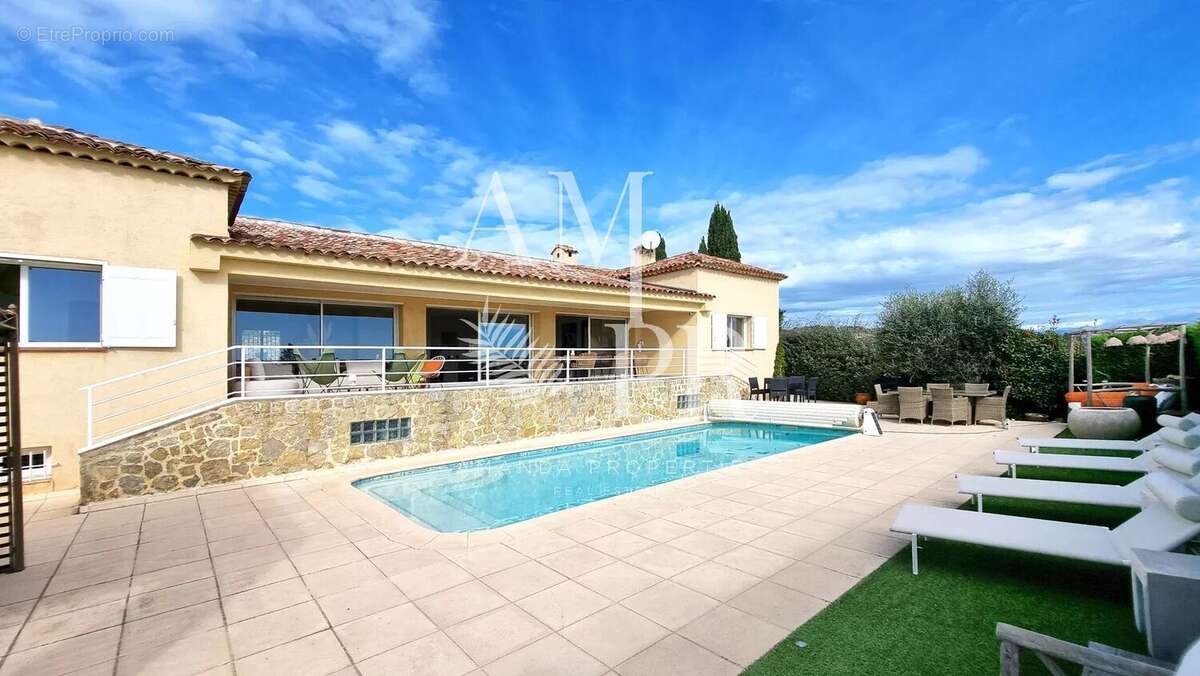 Villa plain pied-vue mer- interieur moderne - photo 5