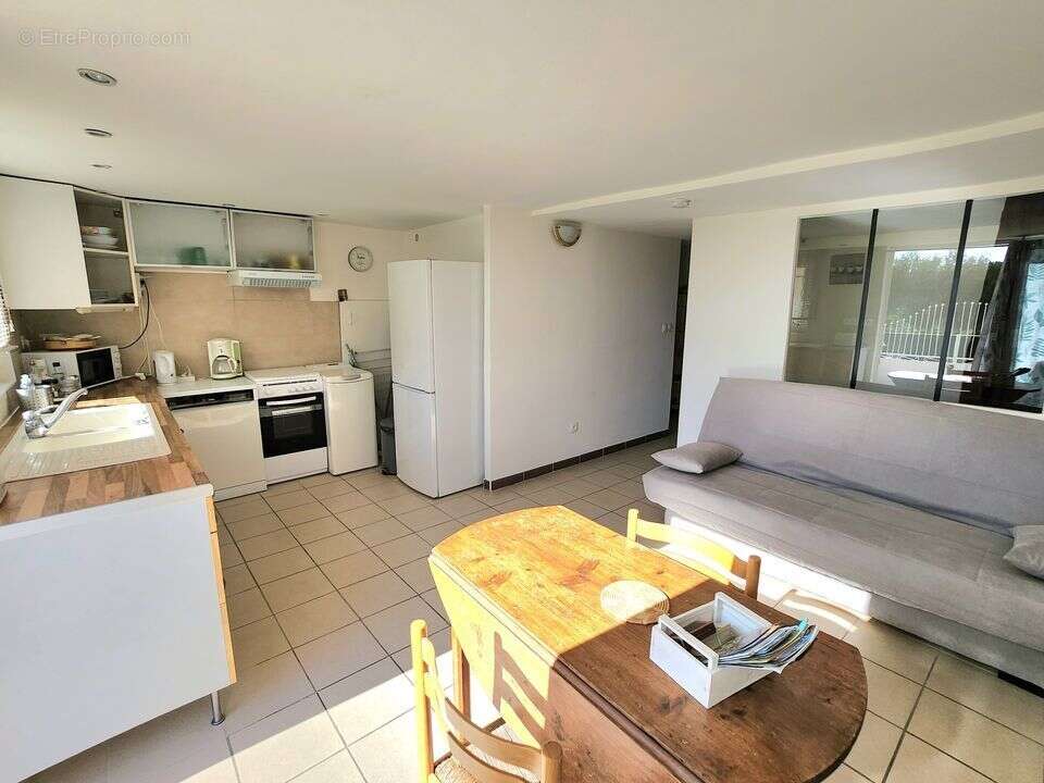 CHATEAU GOMBERT / MAISON D'HOTES 242 M² HABITABLE / - Maison à MARSEILLE-13E