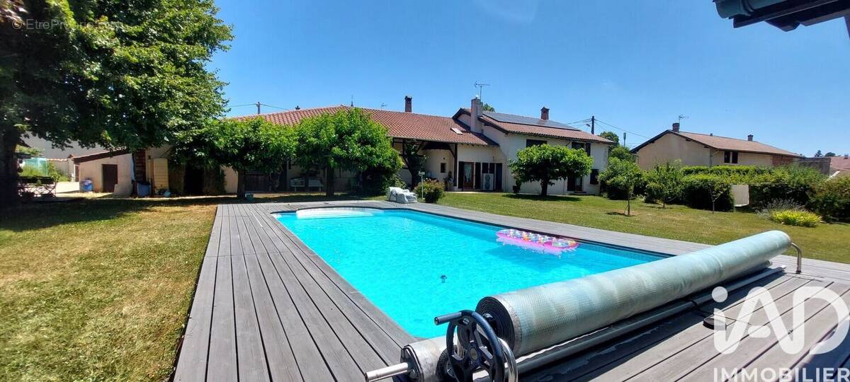 Photo 1 - Maison à CHALAMONT