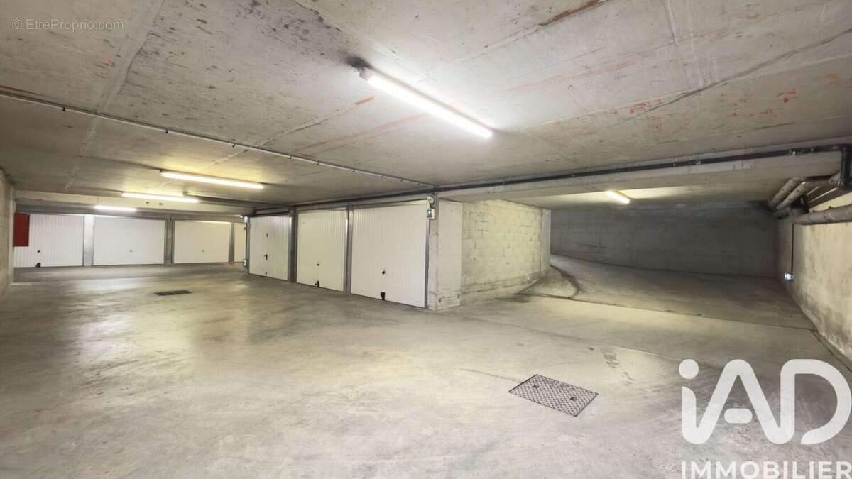 Photo 5 - Parking à NICE