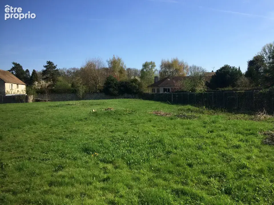 Terrain à MAREIL-LE-GUYON