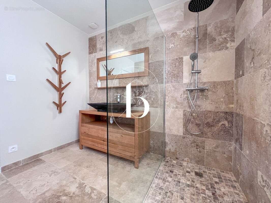 Maison à GOUDARGUES