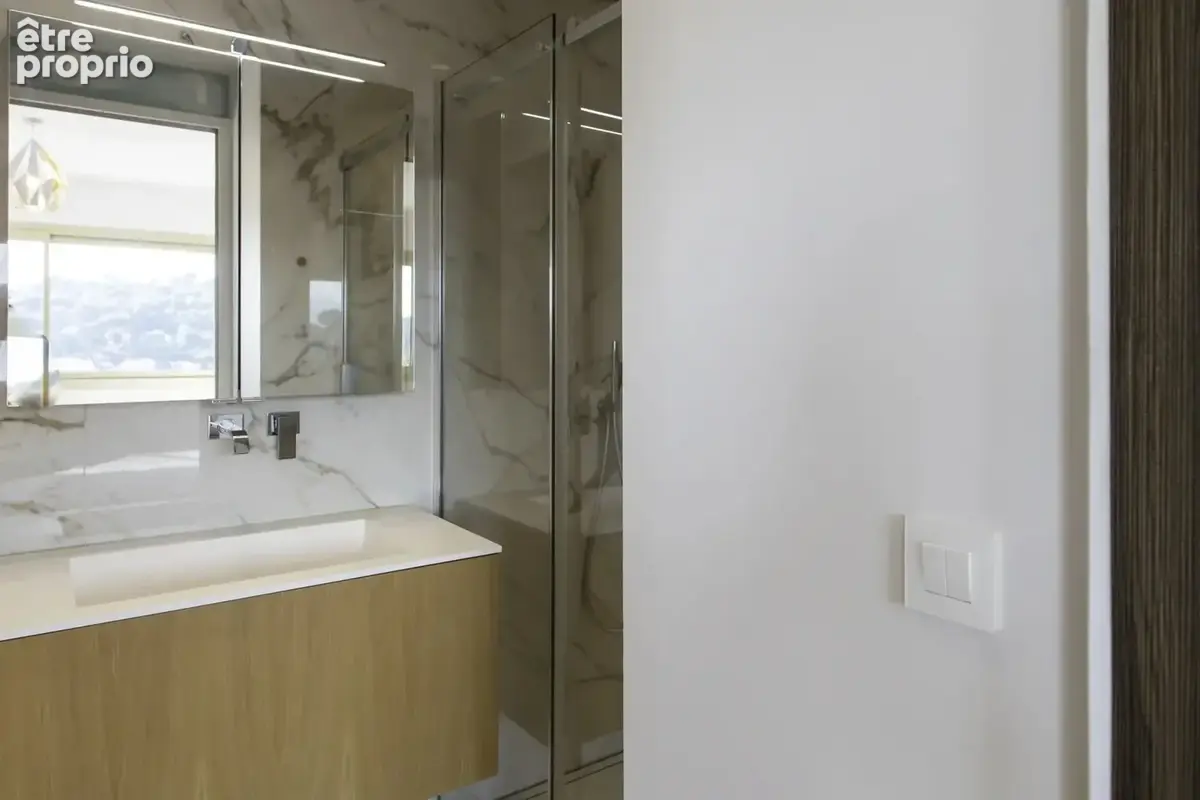 Nice – bas de bellet  3 pièces de 63 m² – terrasse de 35 m² – vue mer panoramique – garage - photo 13