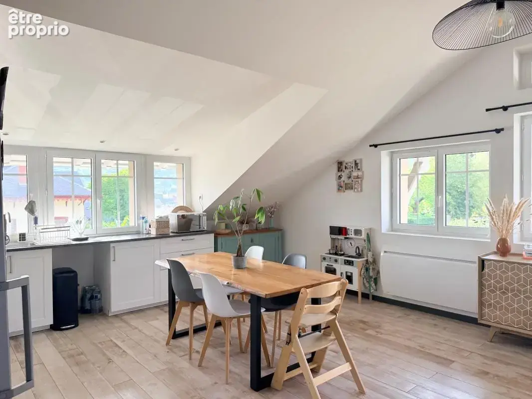 Immeuble mixte rénové avec activité touristique, appartement T4 et local professionnel - photo 6