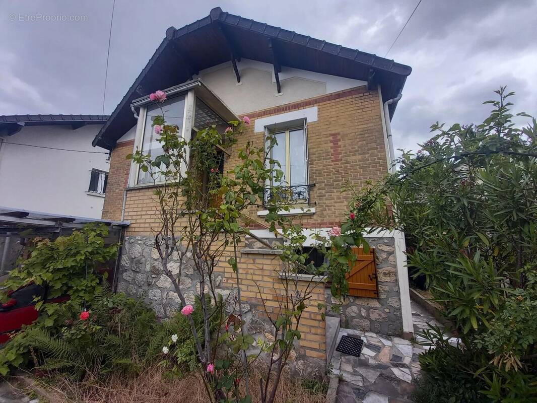 Maison à AULNAY-SOUS-BOIS