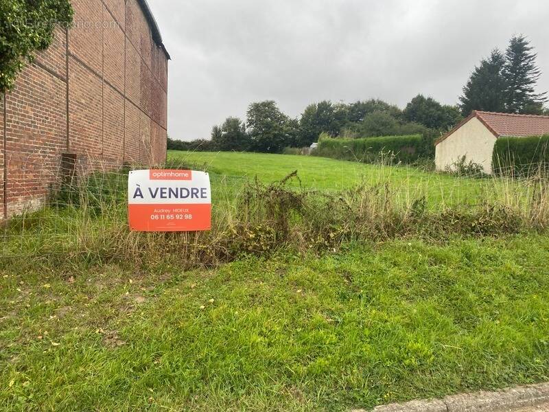 Terrain à JONCOURT
