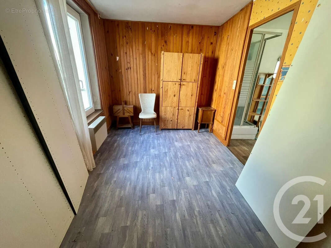 Maison à NANTOUILLET