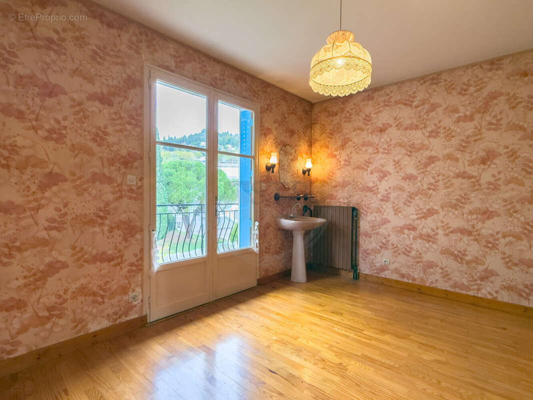Maison à PRIVAS