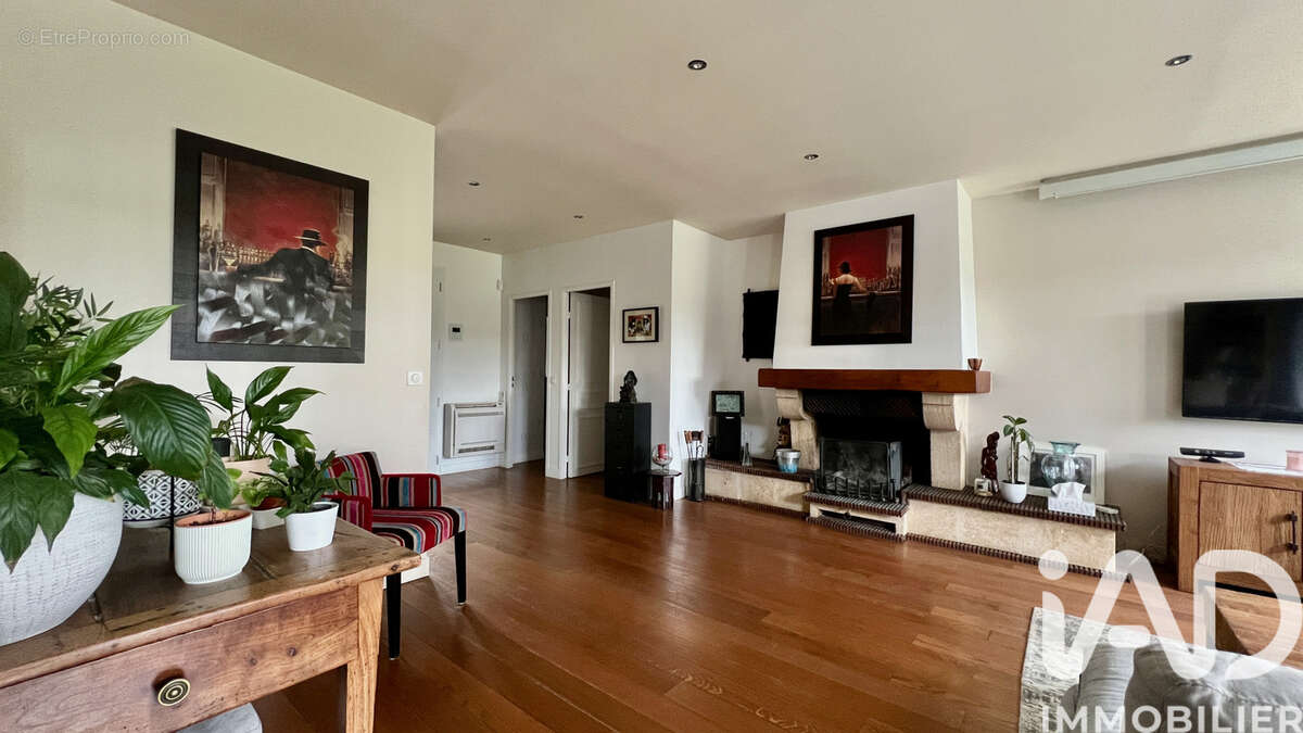 Photo 3 - Maison à VILLECRESNES