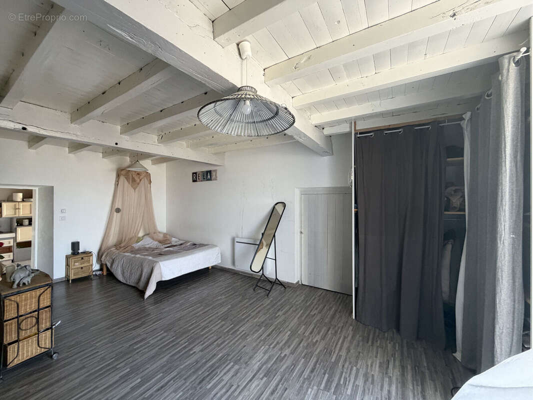 Maison 322 m² à Saint-Paul-De-Vezelin  - photo 7