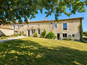 Maison à ETRIAC