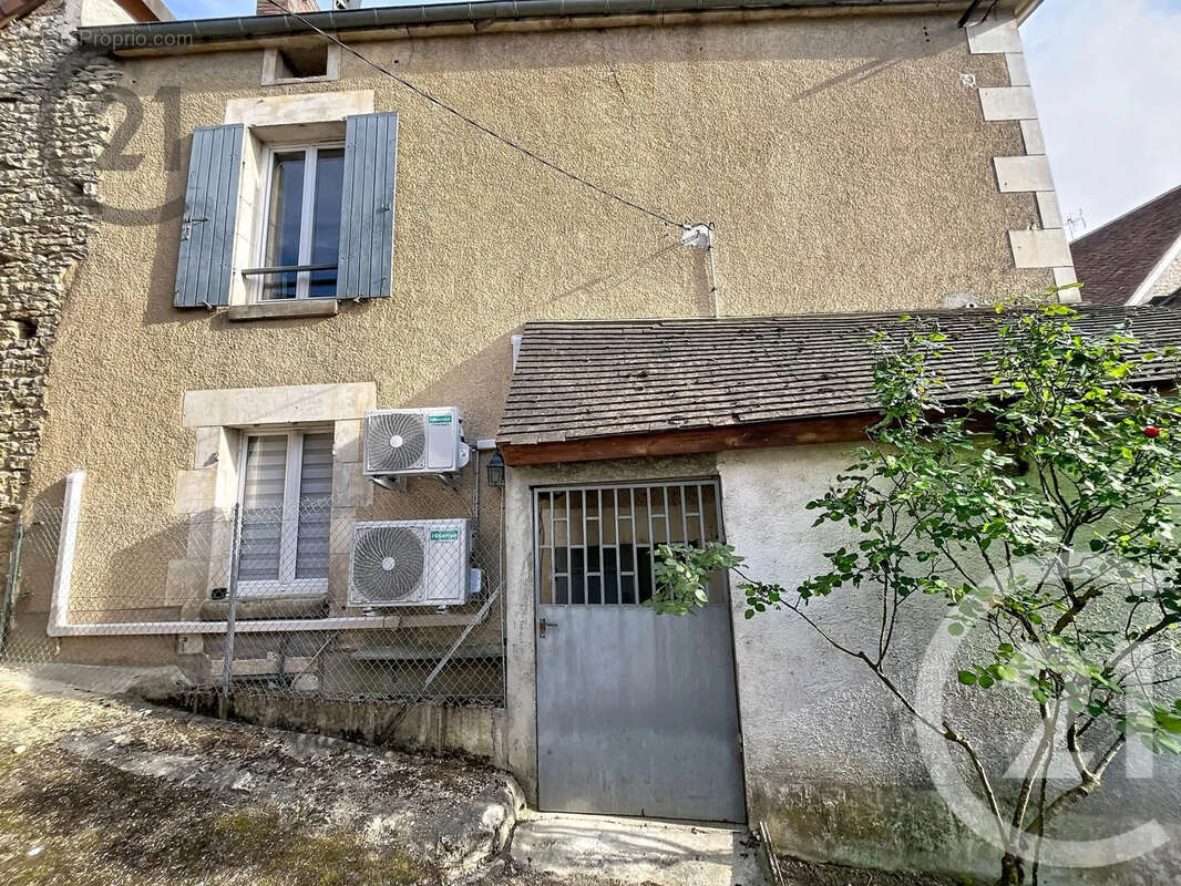 Maison 71 m² à Maligny  - photo 2