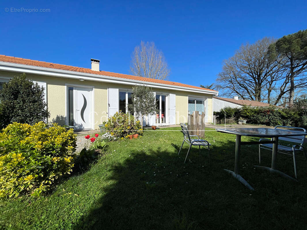 Maison à PORT-SAINT-PERE