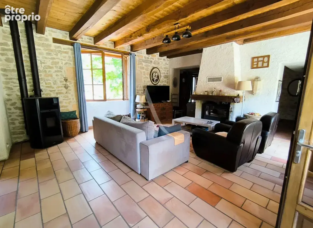 Maison familiale, Les Junies 6 à 8 chambres sur 329m² + piscine - photo 8