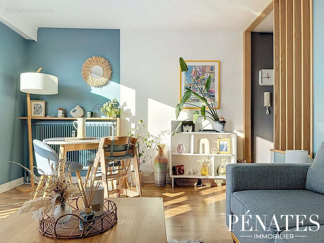 Appartement à MONT-SAINT-AIGNAN