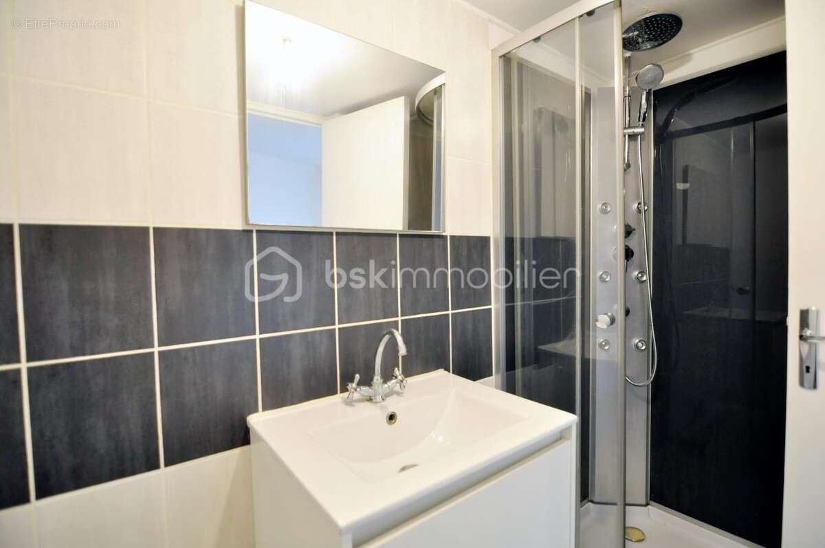 Idéal investisseur. Maison de ville 2 chambres à Bolbec - photo 6