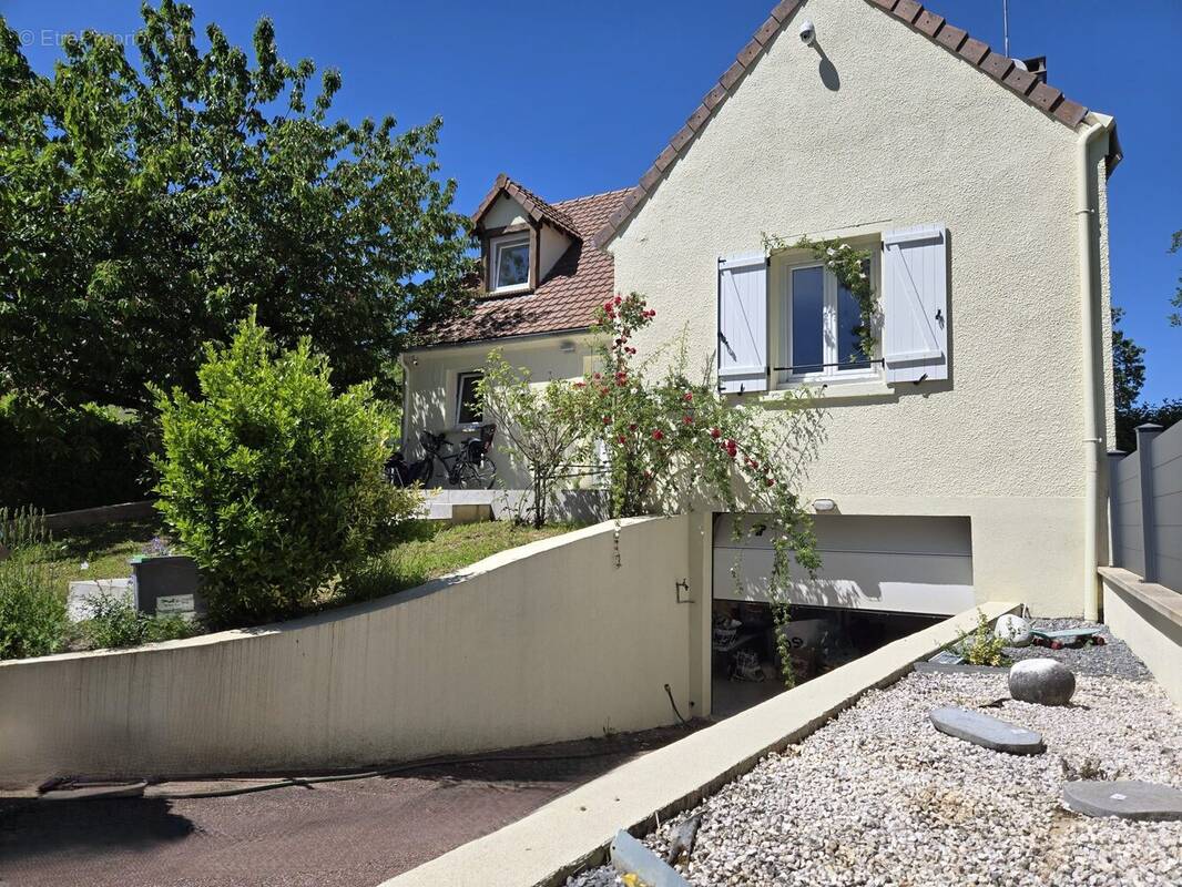 Maison à THORIGNY-SUR-MARNE