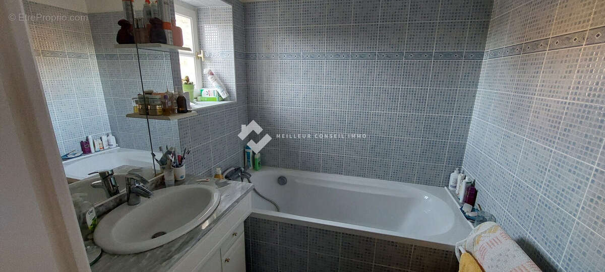 Maison à THOIRY