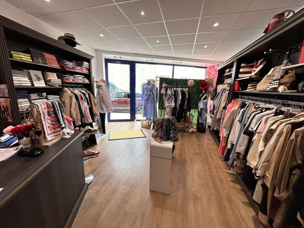 Commerce à SAINT-JUNIEN