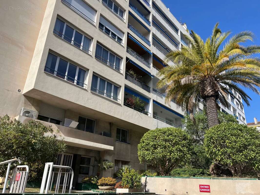 Appartement à MARSEILLE-8E